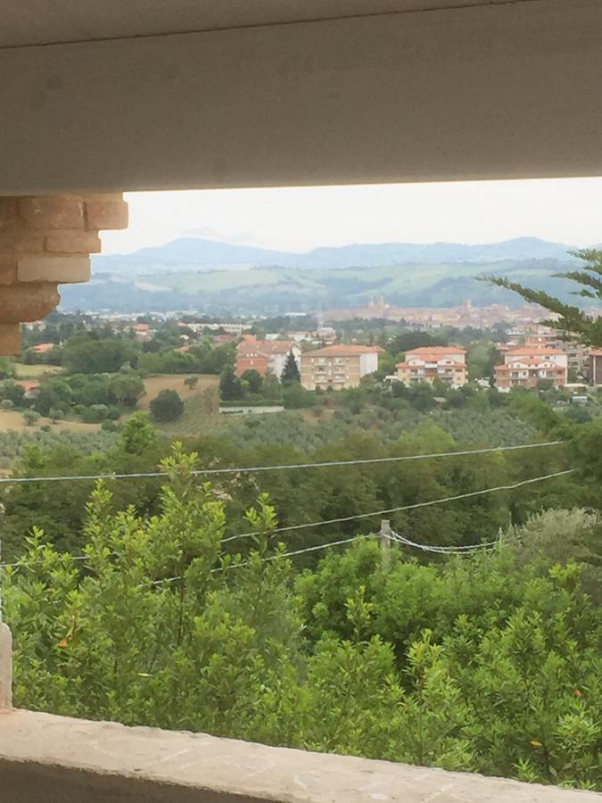 Bed and Breakfast Tabano Ristorante-Casolare Iesi Exterior foto